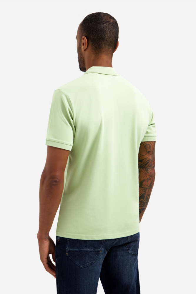 NO-EXCESS groene heren polo | Model achteraanzicht