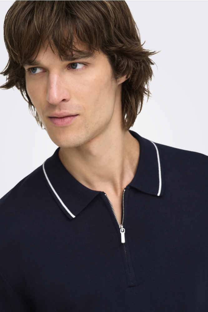Only & Sons blauwe heren polo | Close up
