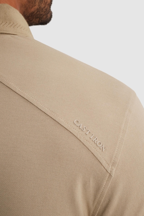 Cast Iron zand heren polo | Close up
