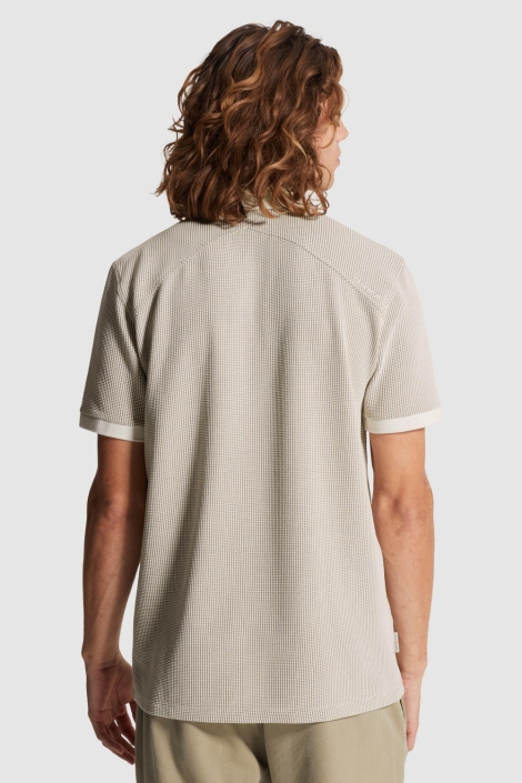 Cast Iron beige heren polo | Model achteraanzicht