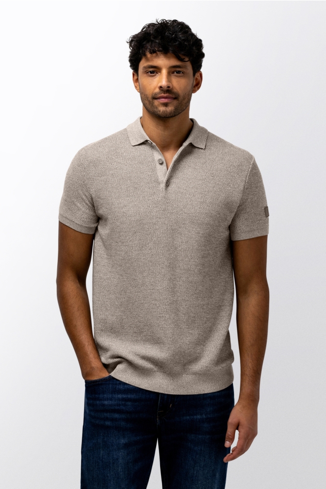State of Art beige heren polo | Model vooraanzicht