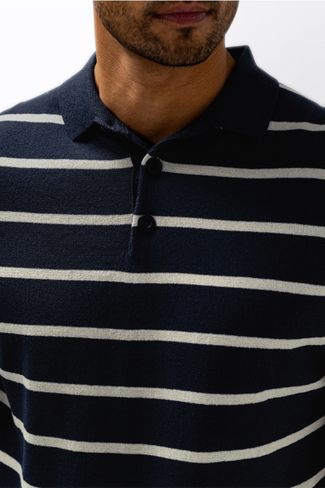 State of Art blauwe heren polo | Close up