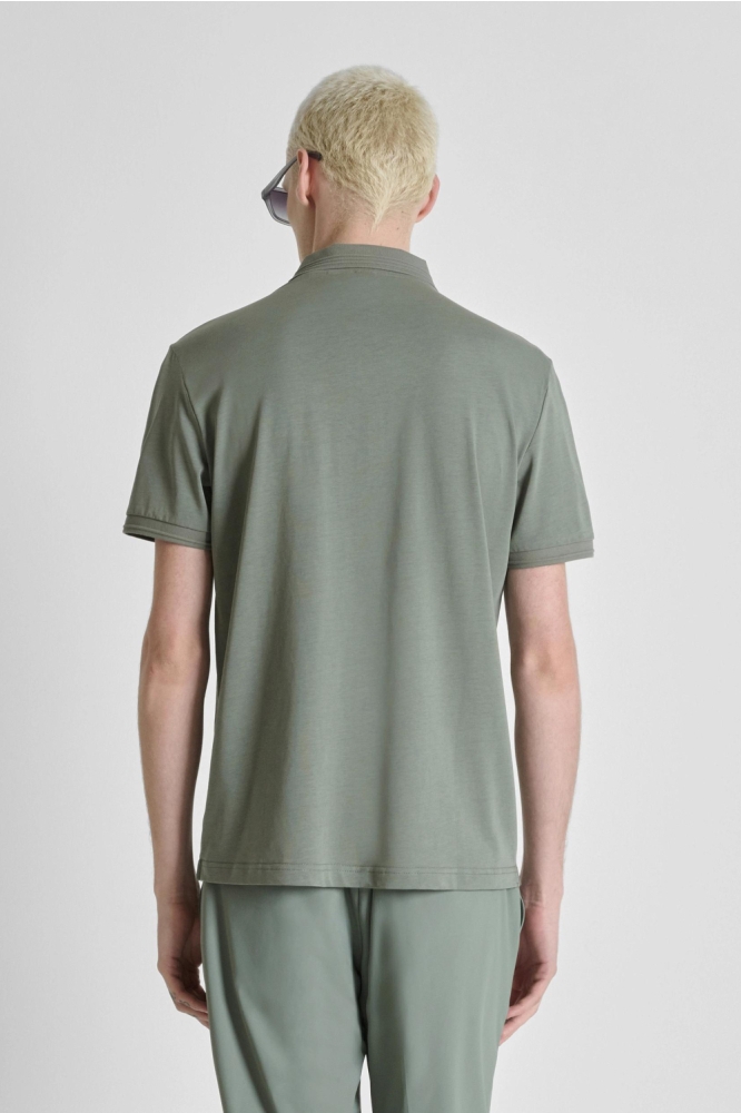 Antony Morato groene heren polo | Model achteraanzicht