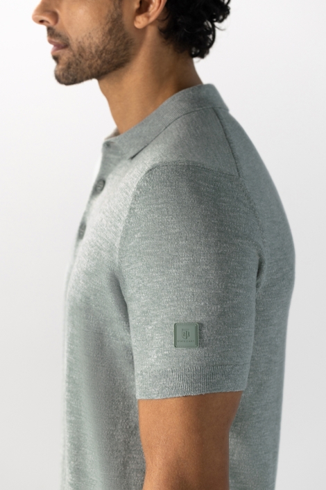 State of Art groene heren polo | Model zijaanzicht