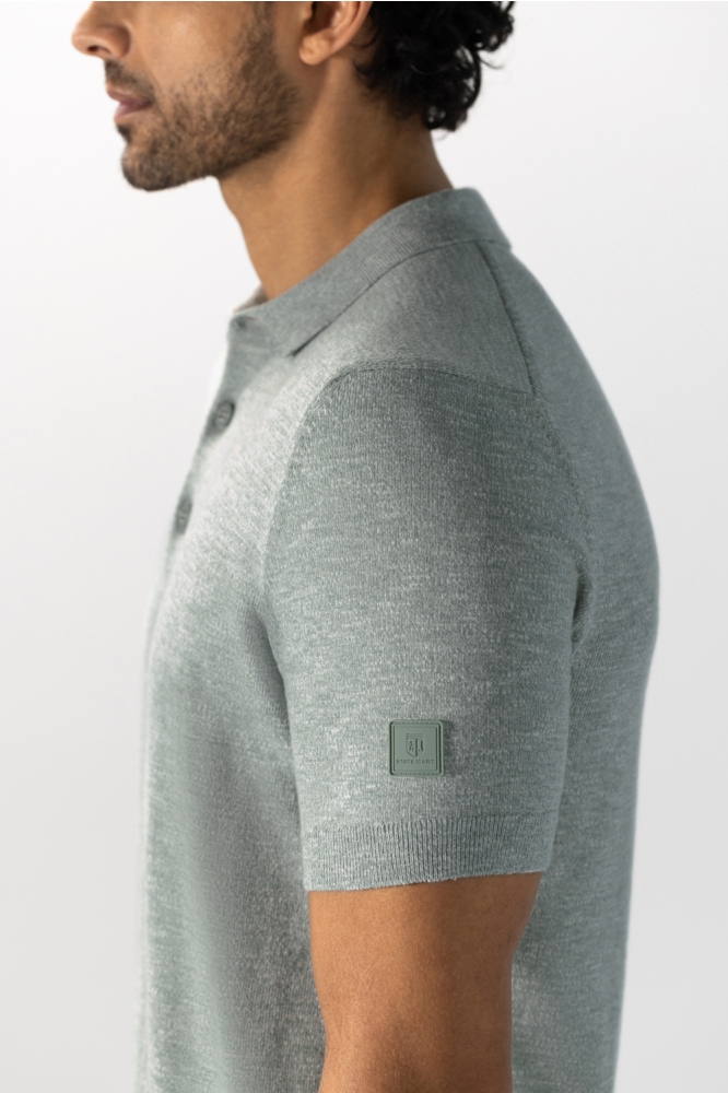 State of Art groene heren polo | Model zijaanzicht