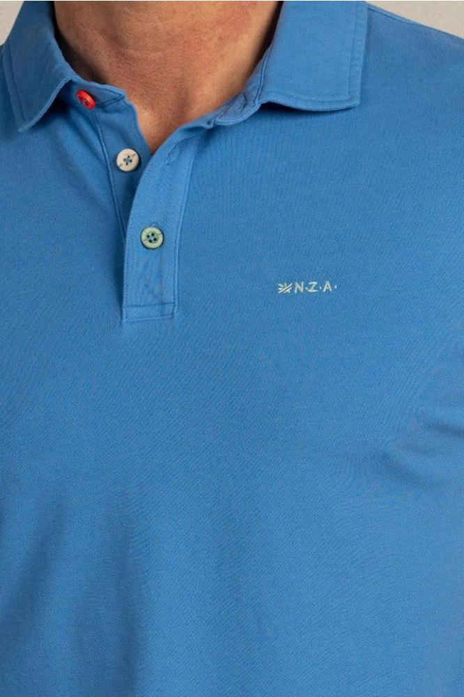 NZA blauwe heren polo | Close up