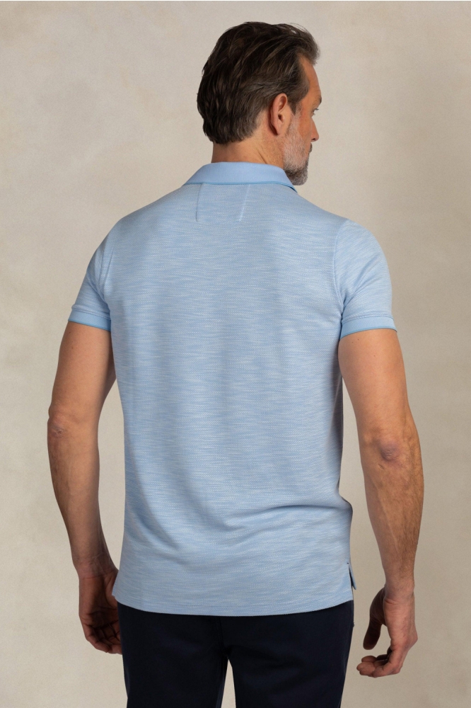 NZA blauwe heren polo | Model achteraanzicht