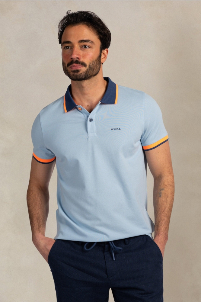 NZA blauwe heren polo | Model vooraanzicht