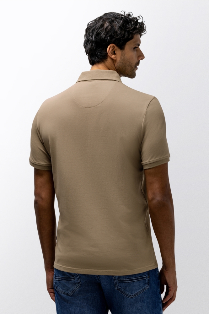 State of Art taupe heren polo | Model achteraanzicht