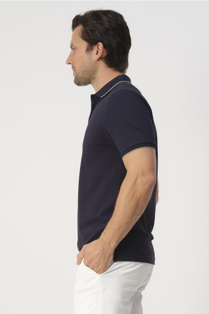 Campbell blauwe heren polo | Model zijaanzicht