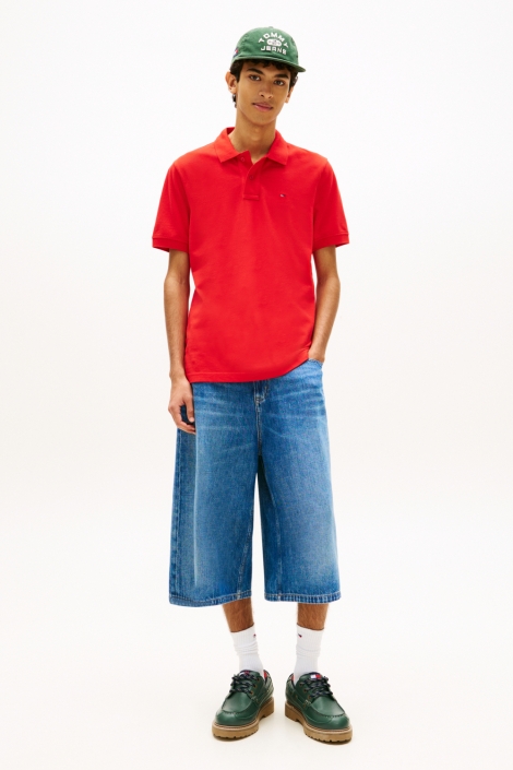 Tommy Jeans rode heren polo | Model