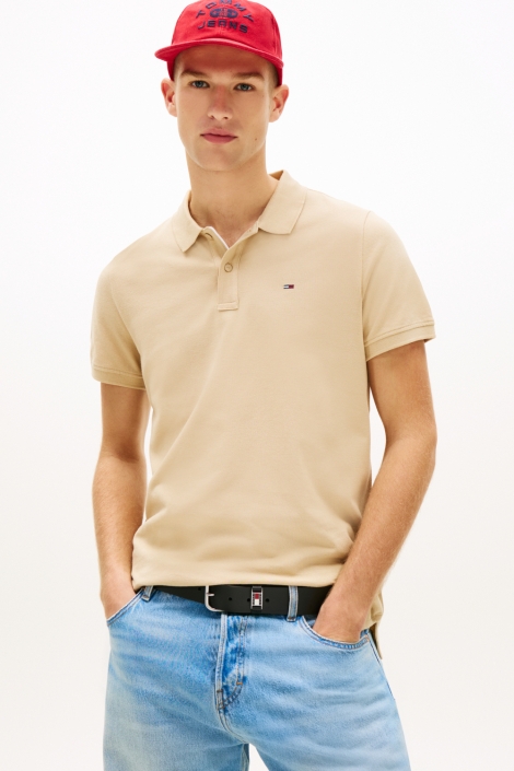 Tommy Jeans beige heren polo | Model vooraanzicht