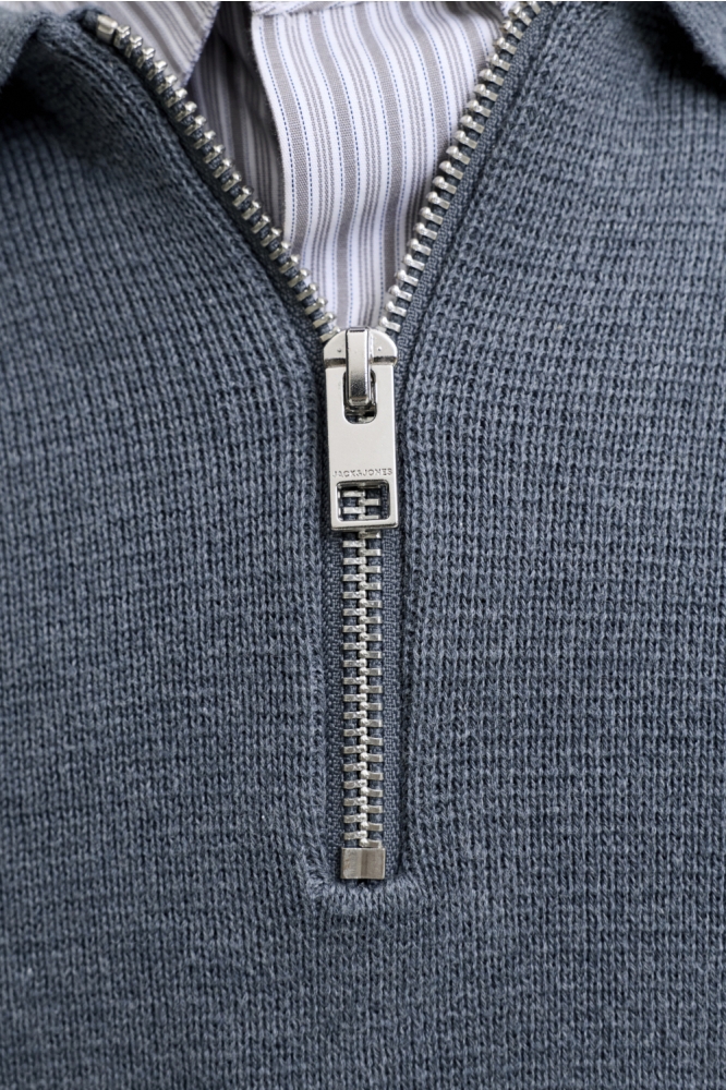 Jack & Jones grijze heren polo | Close up