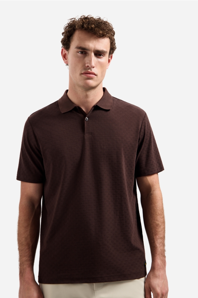 NO-EXCESS bruine heren polo | Model vooraanzicht