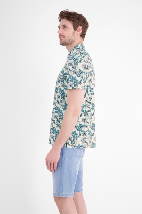 Lerros witte heren polo | Model zijaanzicht