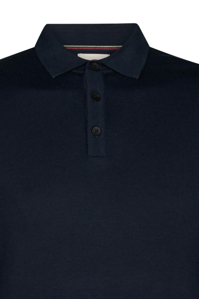 Petrol Industries blauwe heren polo | Close up