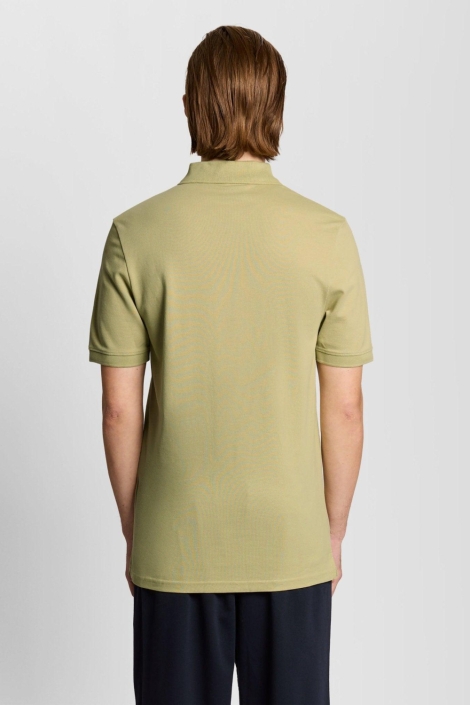 Lyle & Scott groene heren polo | Model achteraanzicht