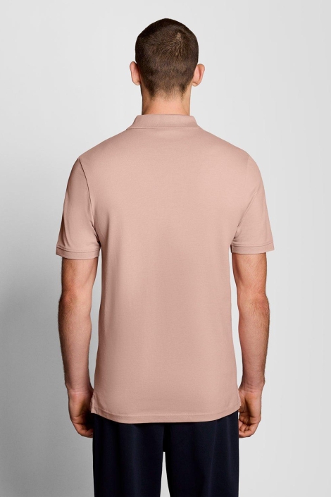 Lyle & Scott roze heren polo | Model achteraanzicht