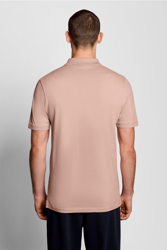 Lyle & Scott roze heren polo | Model achteraanzicht