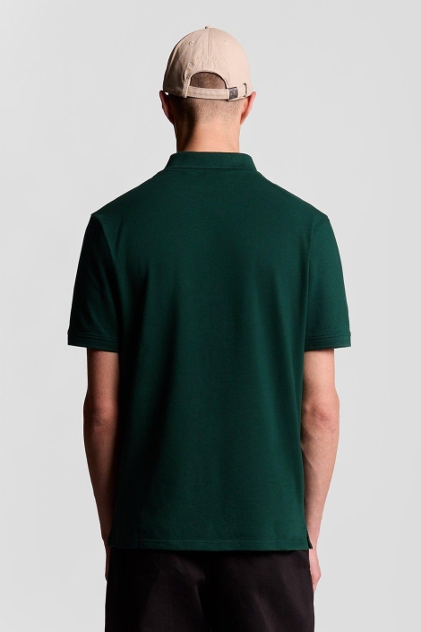 Lyle & Scott groene heren polo | Model achteraanzicht