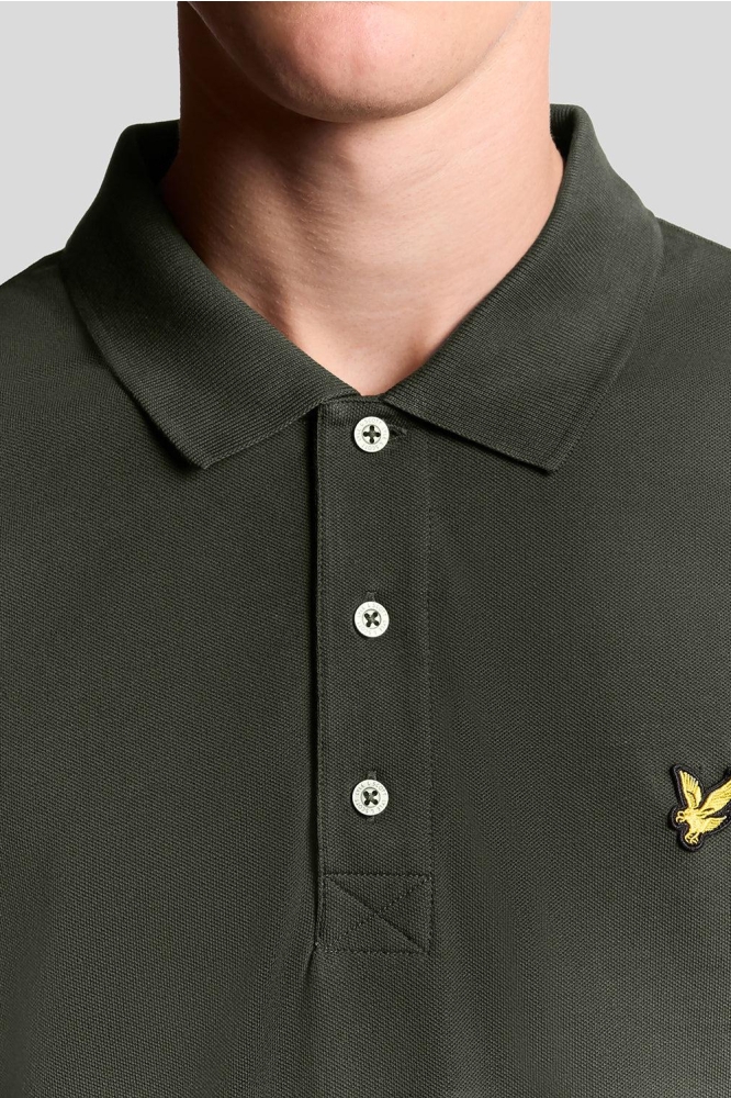 Lyle & Scott groene heren polo | Close up