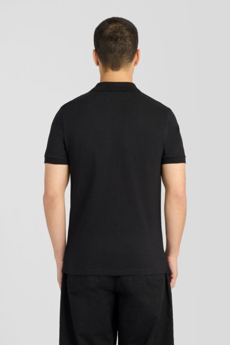 Lyle & Scott zwarte heren polo | Model achteraanzicht