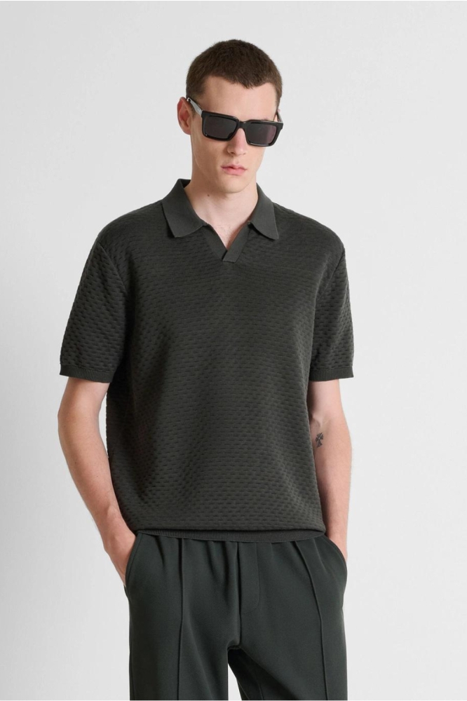 Antony Morato groene heren polo | Model vooraanzicht