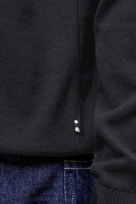 Jack & Jones zwarte heren polo | Close up