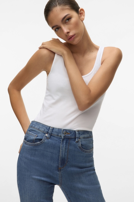 Vero Moda witte dames top | Model vooraanzicht