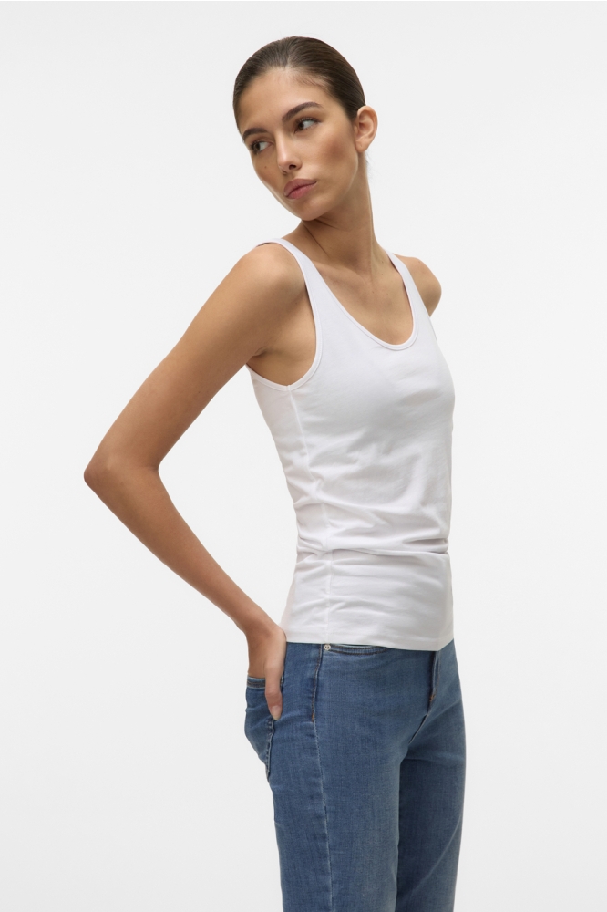 Vero Moda witte dames top | Model zijaanzicht