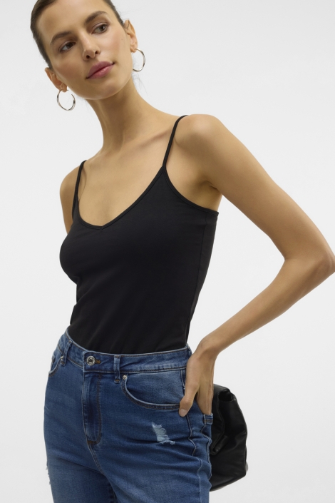 Vero Moda zwarte dames top | Model vooraanzicht