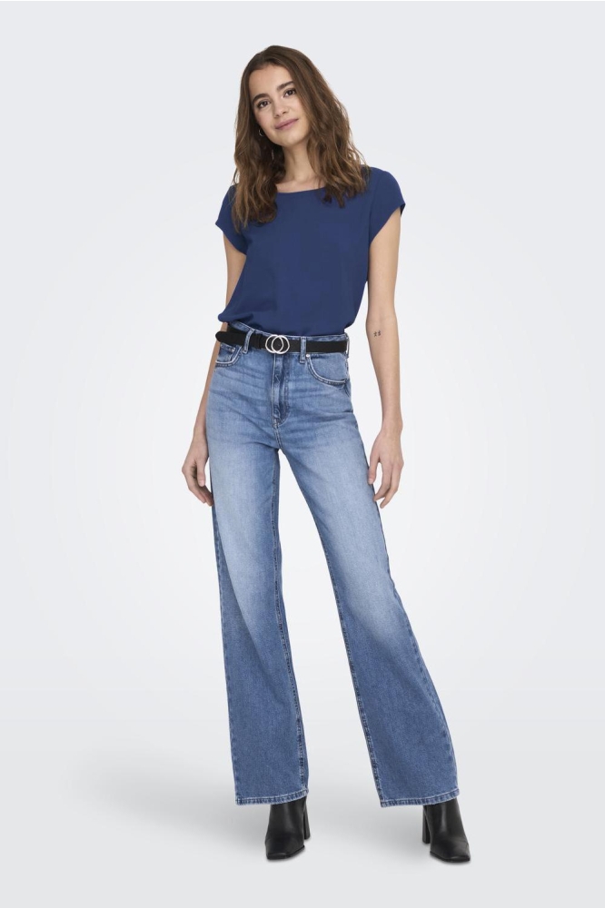 Only blauwe dames t-shirt | Model