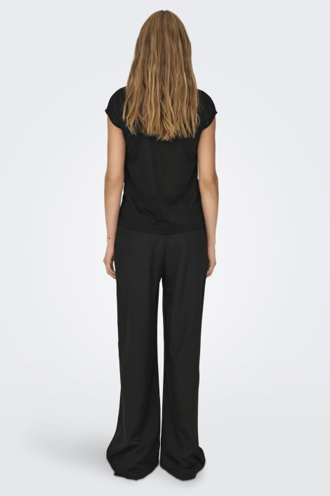 Only zwarte dames t-shirt | Model