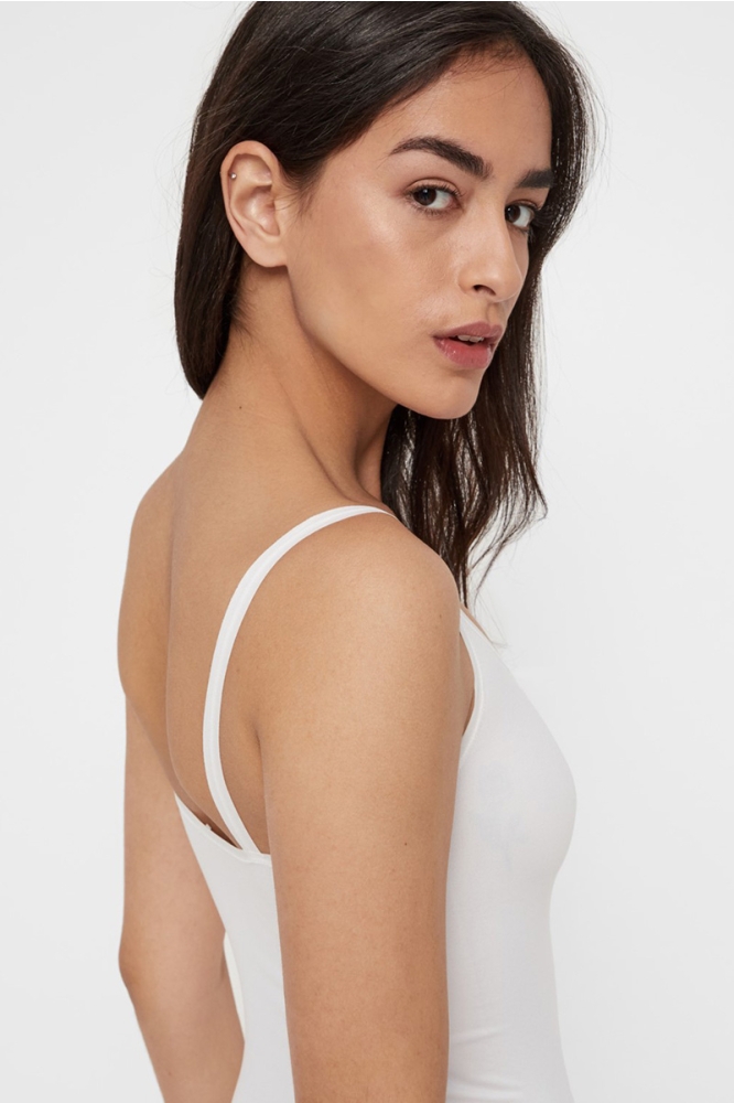 Pieces witte dames ondergoed | Close up