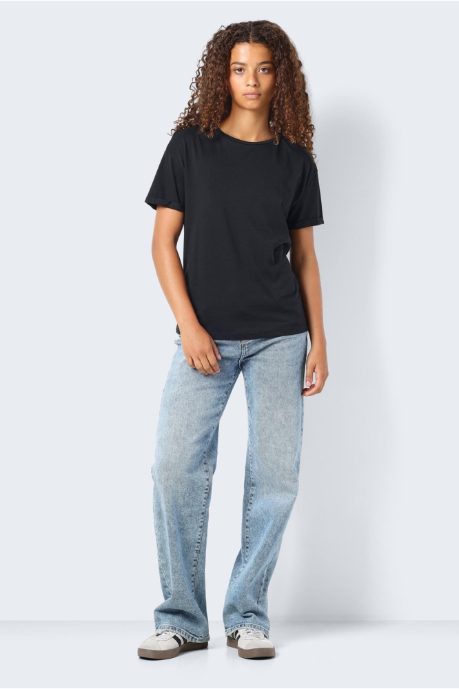 Noisy may zwarte dames t-shirt | Model