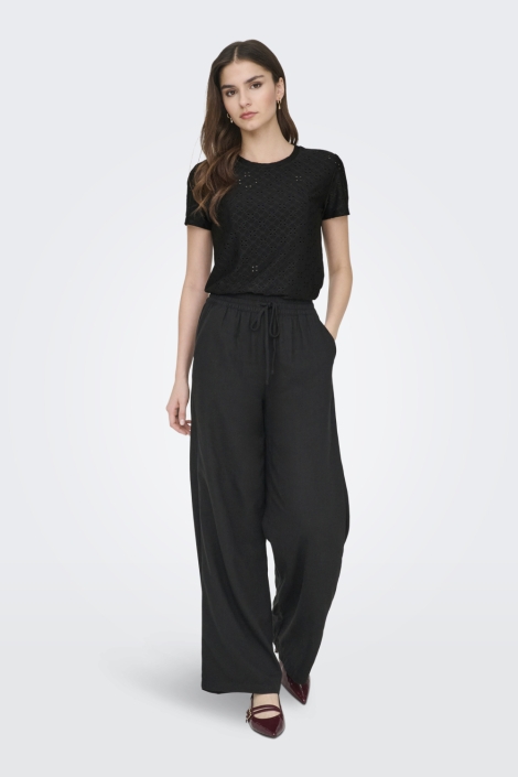 Jacqueline de Yong zwarte dames t-shirt | Model