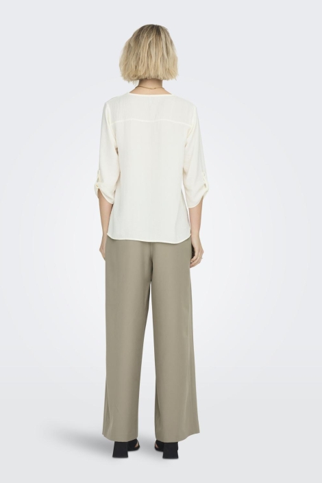 Jacqueline de Yong witte dames t-shirt | Model achteraanzicht