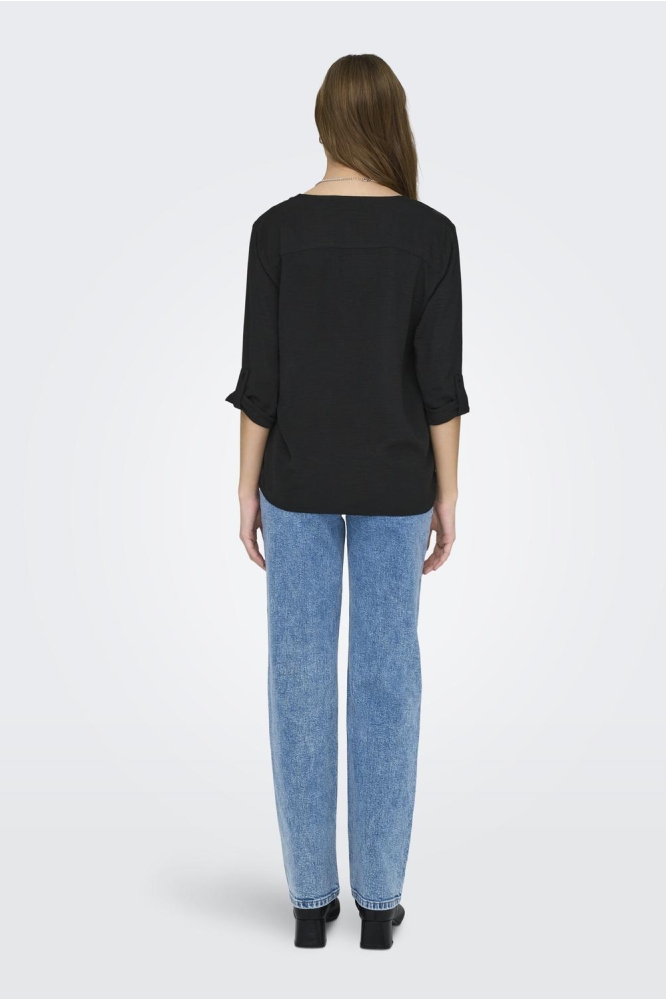 Jacqueline de Yong zwarte dames blouse | Model achteraanzicht