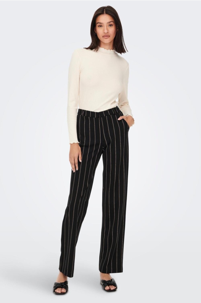 Jacqueline de Yong ecru dames t-shirt | Model