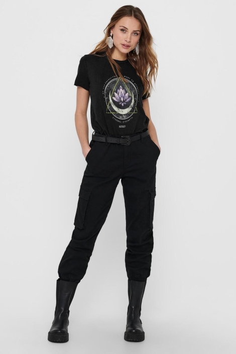Only zwarte dames t-shirt | Model