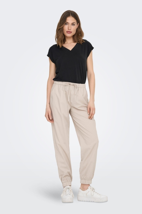 Only zwarte dames t-shirt | Model