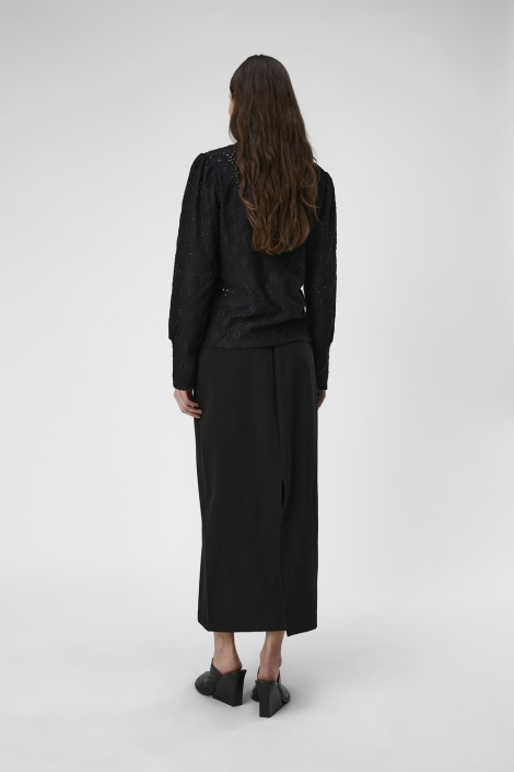 Object zwarte dames t-shirt | Model achteraanzicht