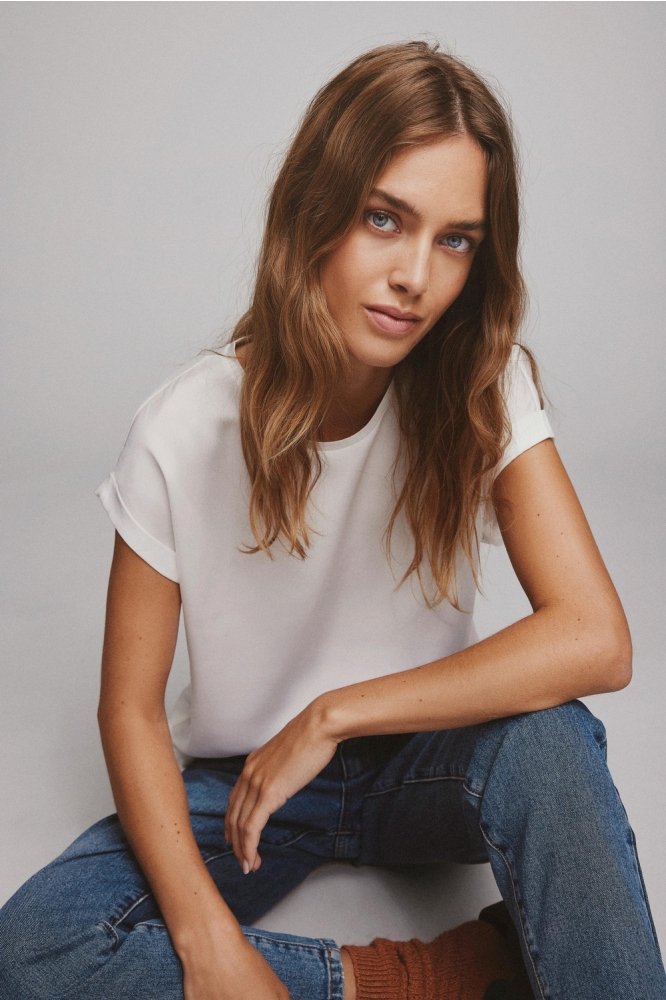 Vila witte dames t-shirt | Model vooraanzicht