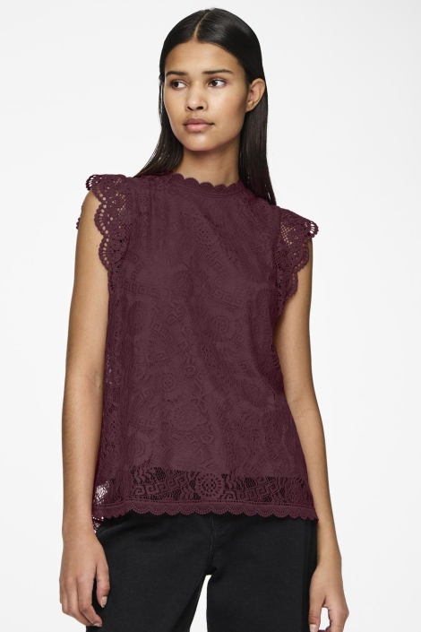 Pieces bordeaux dames top | Model vooraanzicht