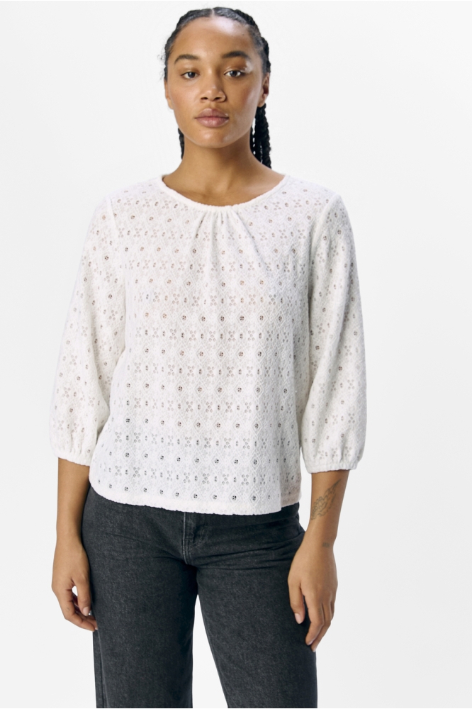 Object witte dames t-shirt | Model vooraanzicht