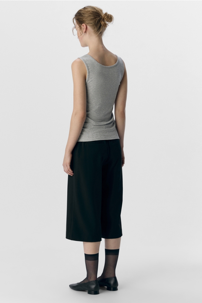 Object grijze dames top | Model