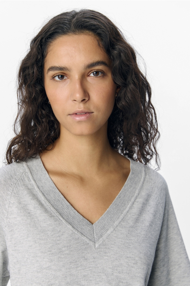 Object grijze dames t-shirt | Close up