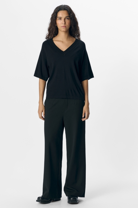 Object zwarte dames trui | Model