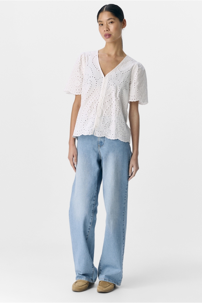 Object witte dames blouse | Model