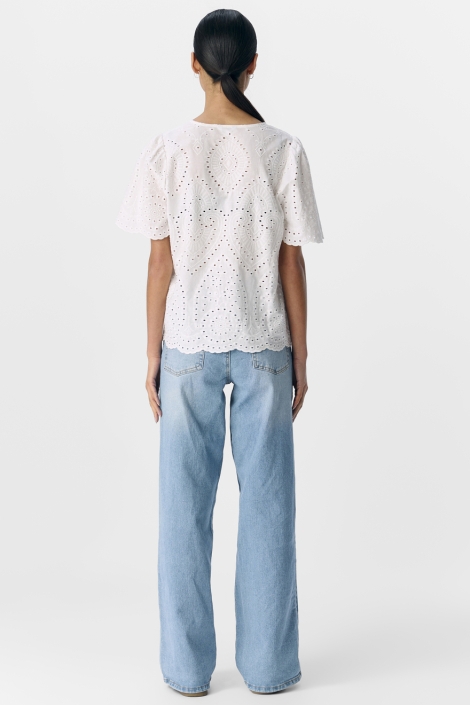 Object witte dames blouse | Model